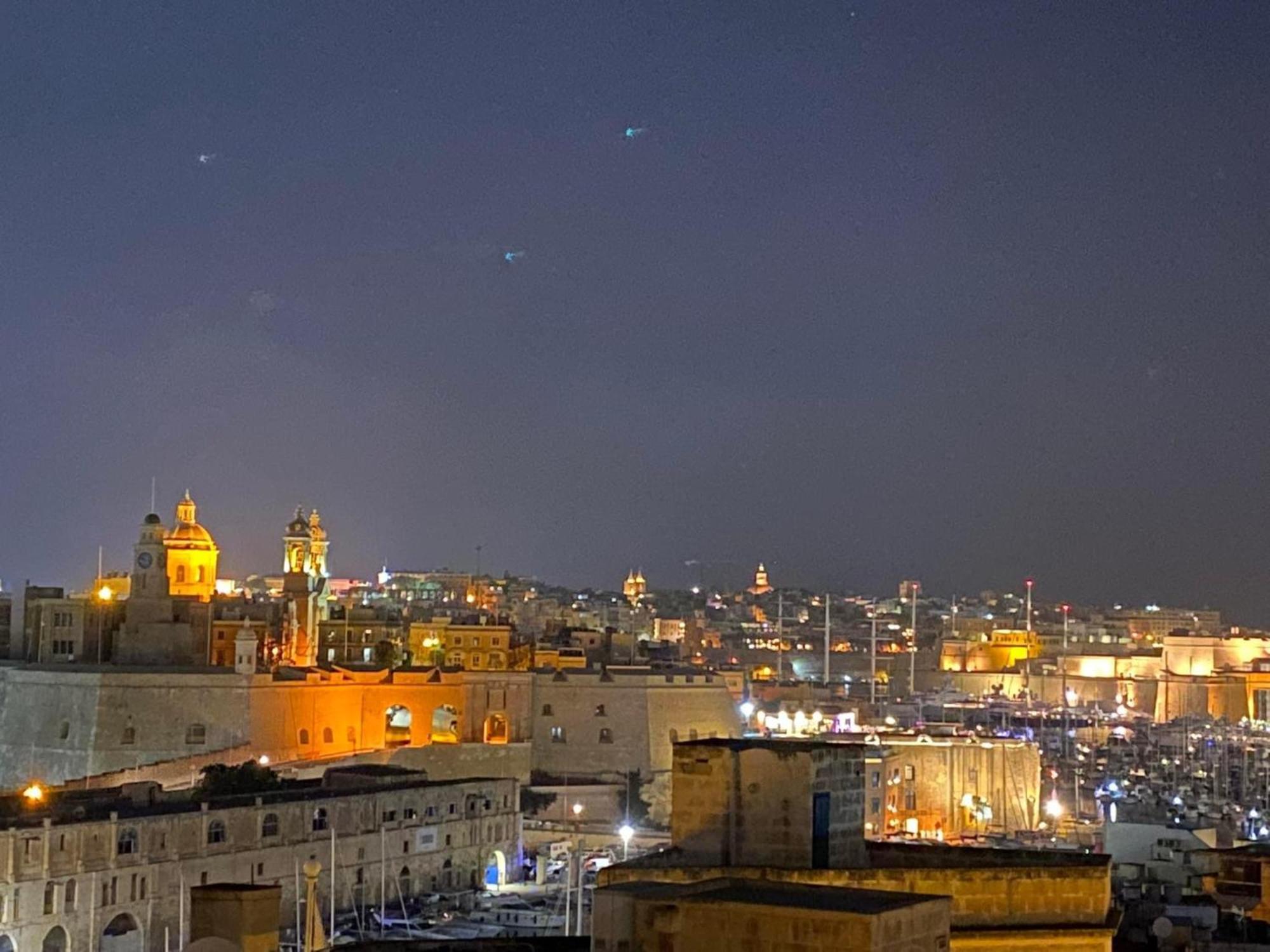 Casa Maria Tereza Bed & Breakfast Cospicua Ngoại thất bức ảnh